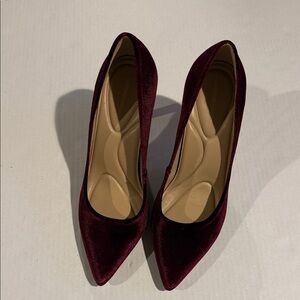 ANTONIO MELANI Burgundy Velvet Heels